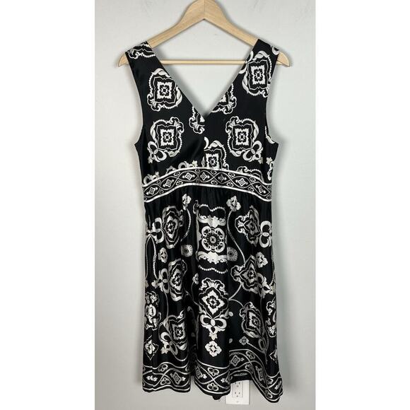 White House Black Market Paisley Print Silk Dress Size 14 Lined Black & White Wm - Picture 2 of 6